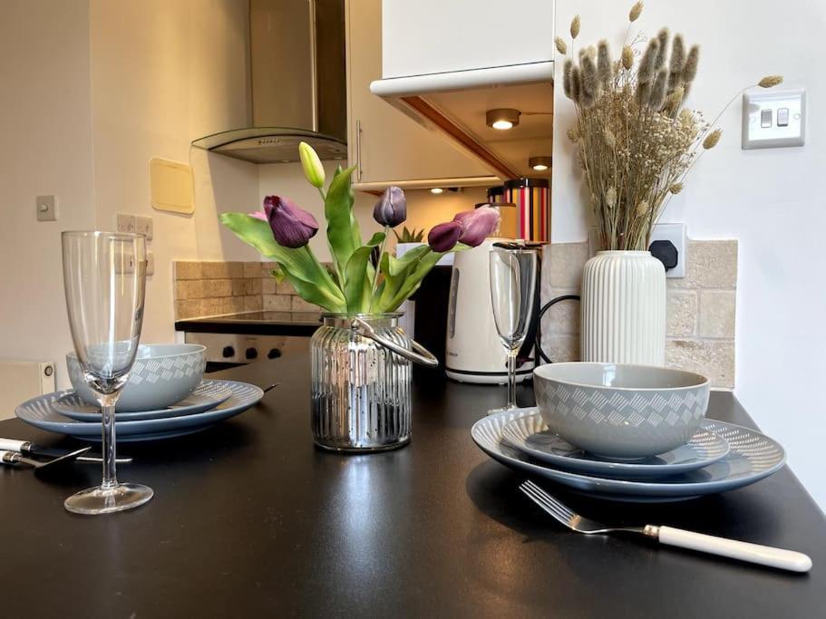Cute&Cozy Studio Apt In Barons Court Лондон Экстерьер фото